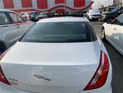 جاكوار XJ